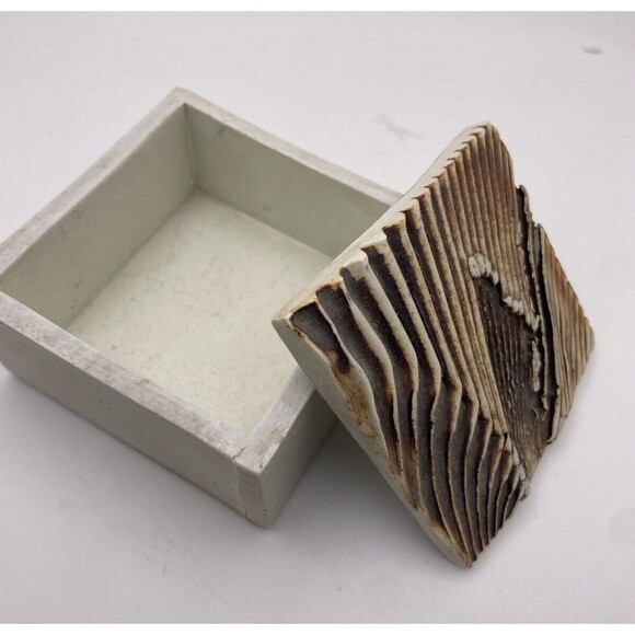 Evelyn Lamers Seascape Beach Slab Trinket Box Signed Carved Lidded Vintage Art - Picture 6 of 9